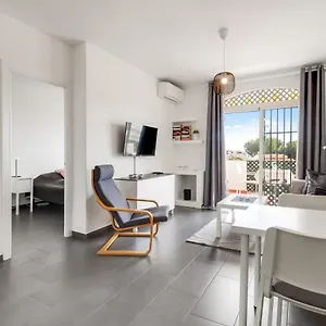 1-bedroom-in-verano-azul-free-wi-fi.es-andalucia.com/